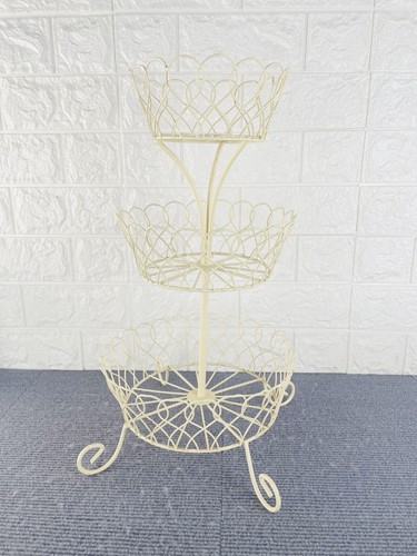 Vintage cream metal shabby - cream,