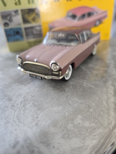 Vanguards scale dusk - 1:43, rose