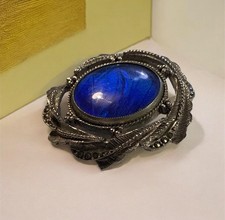 Vintage Butterfly Wing Round
