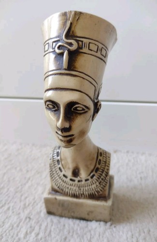 Egyptian queen nefertiti bust - queen,
