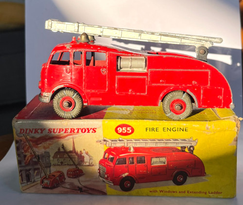 Dinky supertoys fire engine - dinky,