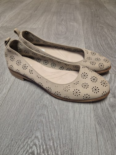 Clarks narrative leather flat - clarks,