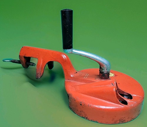 Vintage pede table - pede, mount