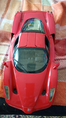Hot wheels ferrari enzo - ferrari, 1:18