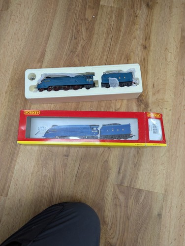 Hornby mallard r2059 class - mallard, a4