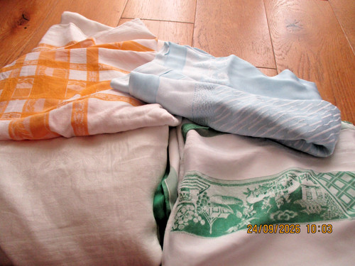 Vintage tablecloths damask - 4,
