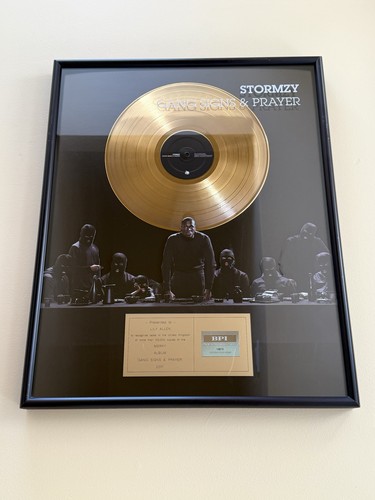 Stormzy gang signs prayer - &,
