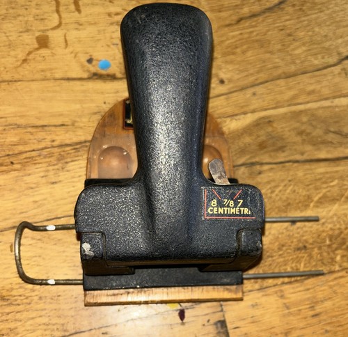 Vintage cast iron single - vintage,