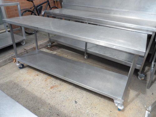 Mobile stainless steel - mobile, table