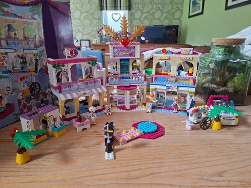 Lego friends heartlake