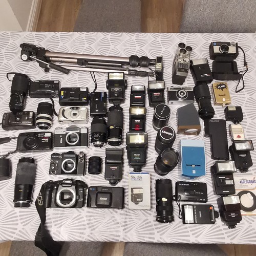 Job lot cameras - cameras,, lenses