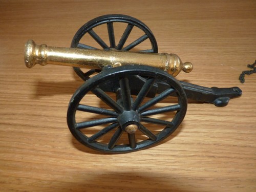 Ornamental cannon militaria - cannon.,