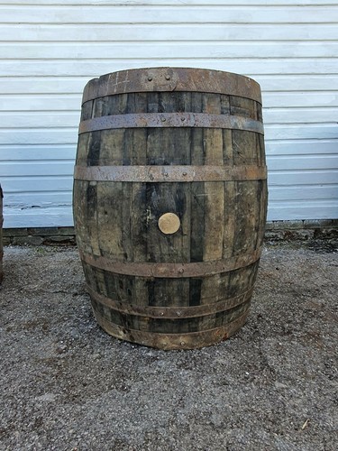 Large 75cm wide hogshead - large,