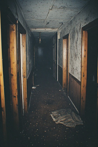 Abandoned hallway photo - abandoned,