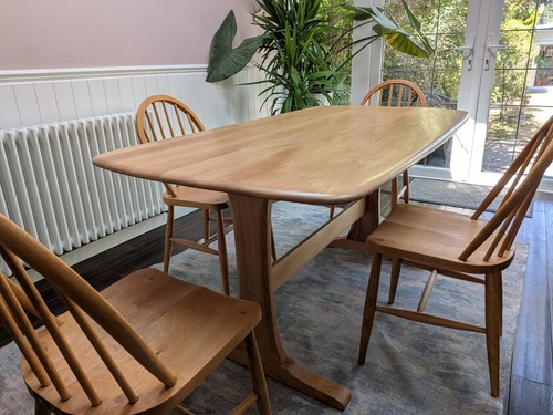 Ercol 822 elm dining table - ercol,