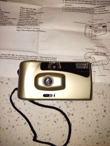 Old unbranded film camera - unbranded,