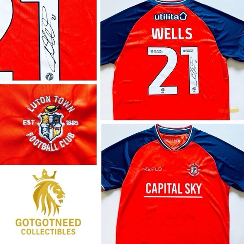 Nakhi wells hand signed - wells,