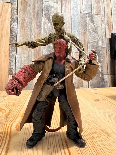 Mezco hellboy with ivan the - ivan, (the