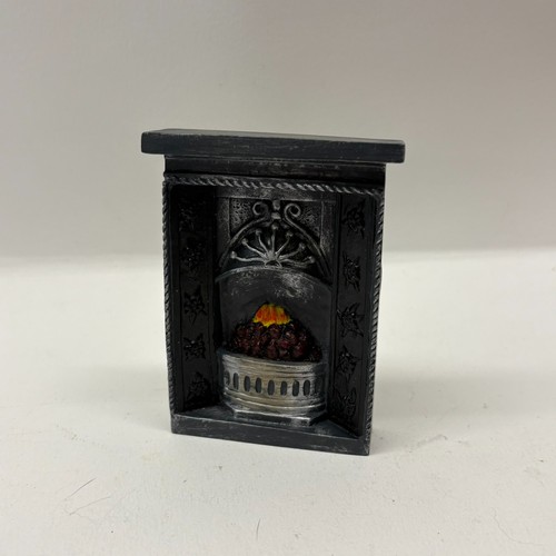 12th scale dolls house - scale,