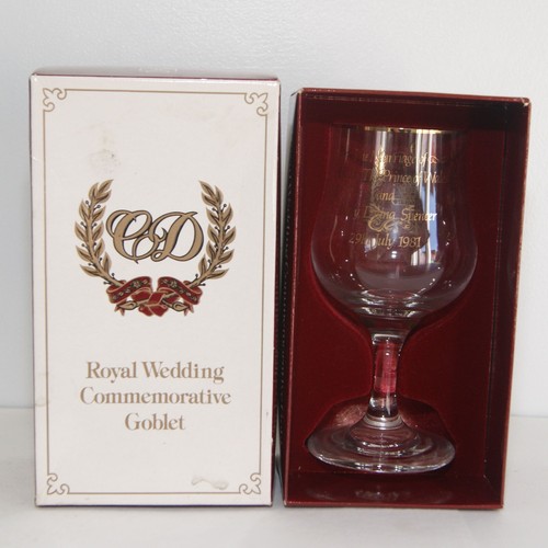 Royal wedding commemorative - royal,