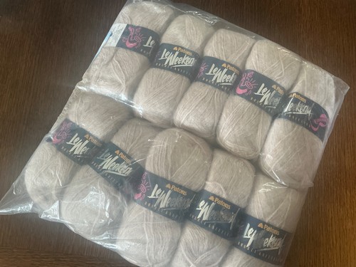 Patons weekend knitting - le,