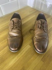 POD Men’s Shoes Size 8 