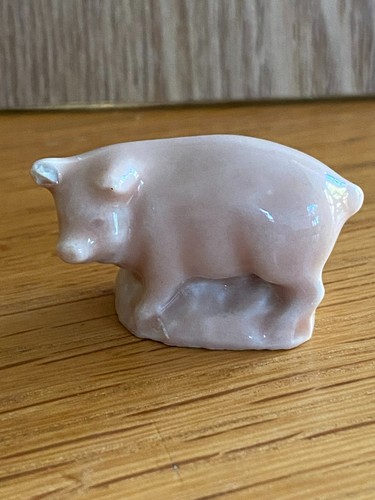 Wade whimsies pig collectable - wade,