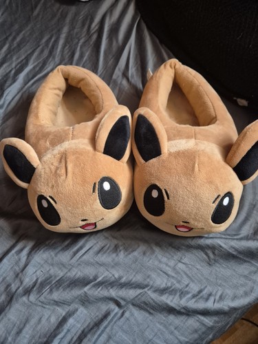 Pokemon eevee plush slippers - pokemon,