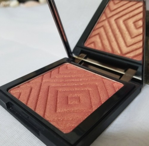 Ablaze makeup geek - makeup,