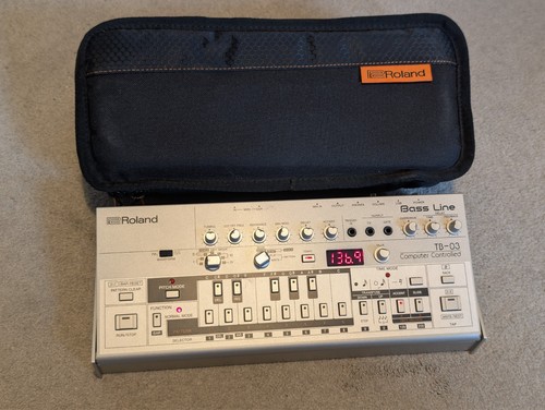 Roland boutique bass - roland,