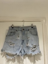 Ladies Levi’s Distressed