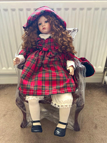 Alberon daisy porcelain girl - alberon,