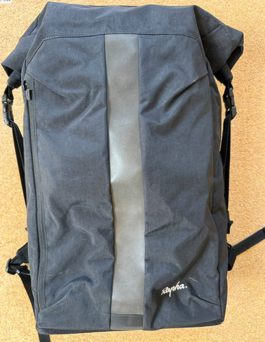 Rapha rolltop backpack 25l - rapha,