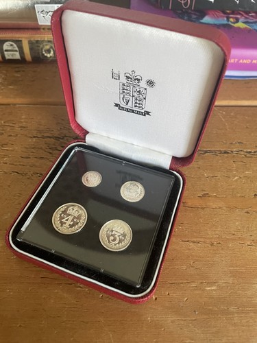 2000 maundy money set - 2000,