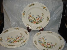 Lot of 5 Aynsley Cottage