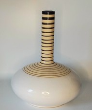 29cm 1.5kg TALL SPIRAL CERAMIC BOTTLENECK VASE IN BROWN & CREAM COLOUR. 