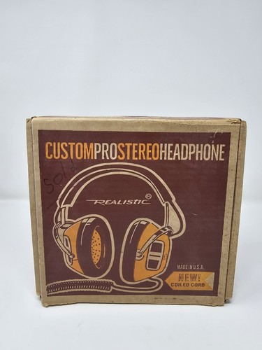 Vintage radio shack realistic - radio,