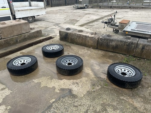 Land rover defender wheels - rover,