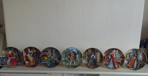Royal doulton collectors - royal,