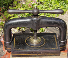 ANTIQUE CAST IRON COPYING
