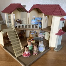 Sylvanian Families Beechwood Hall With Figures & Lots of Furniture