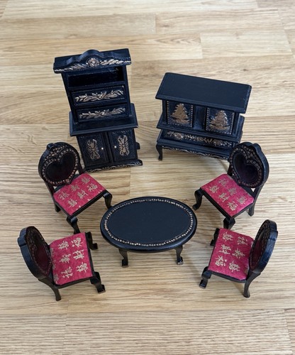 Dolls house matching