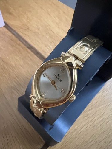 Titan women watch - titan,