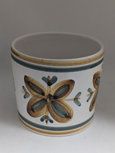 Cinque ports pottery the - cinque,