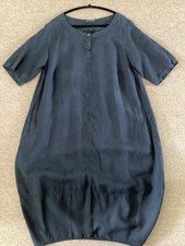 OSKA dark navy linen bubble