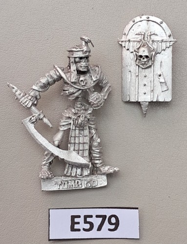 Tomb kings guard - tomb, with