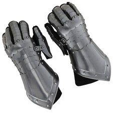 Medieval Steel Gauntlets –