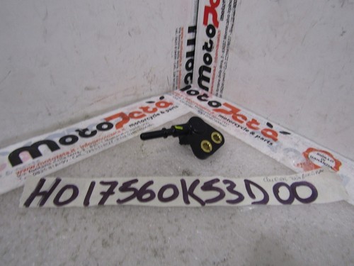 Fuel pipe connection - , throttle