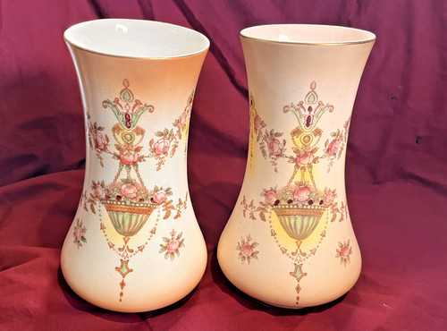 Pair antique crown - pair,