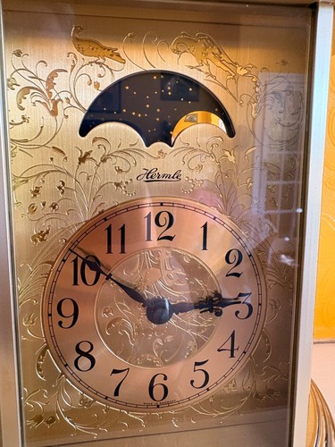 Hermle quartz mantel clock - mantel,